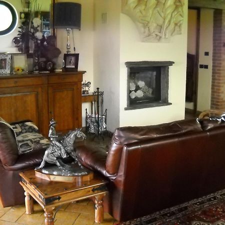 Agriturismo Maiocchi Villa Borgarello Bagian luar foto