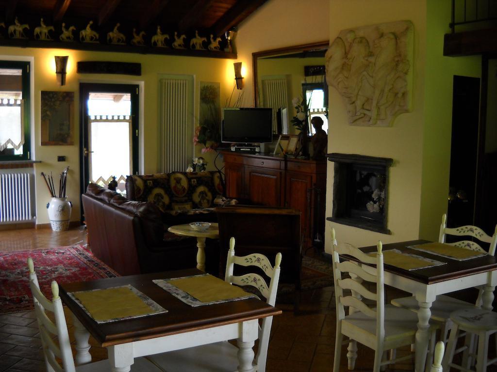 Agriturismo Maiocchi Villa Borgarello Bagian luar foto