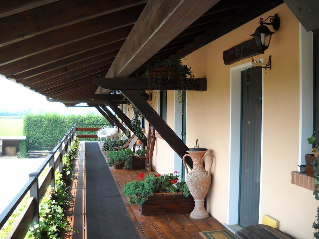 Agriturismo Maiocchi Villa Borgarello Bagian luar foto