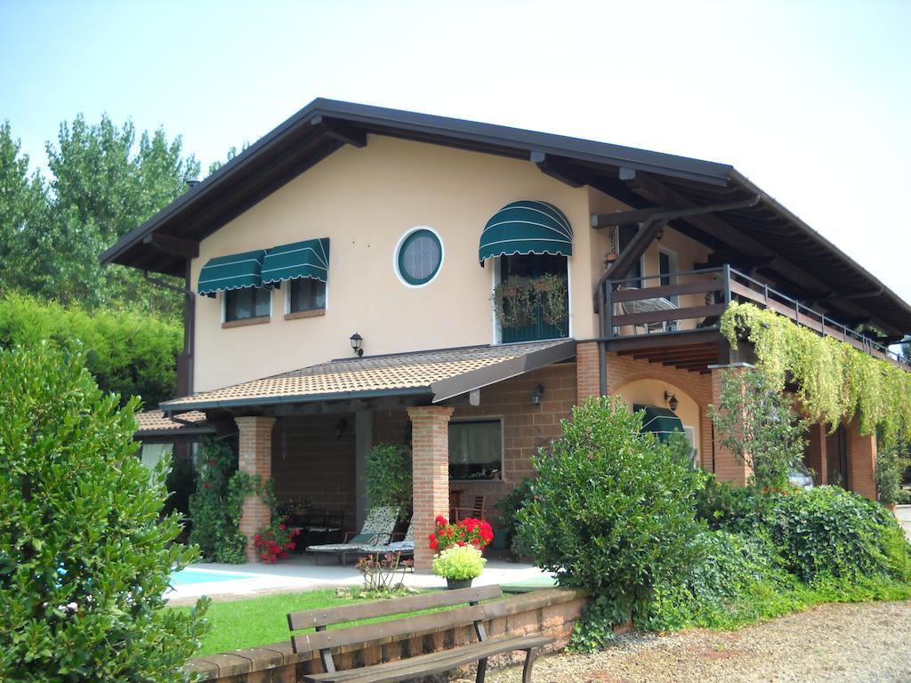 Agriturismo Maiocchi Villa Borgarello Bagian luar foto